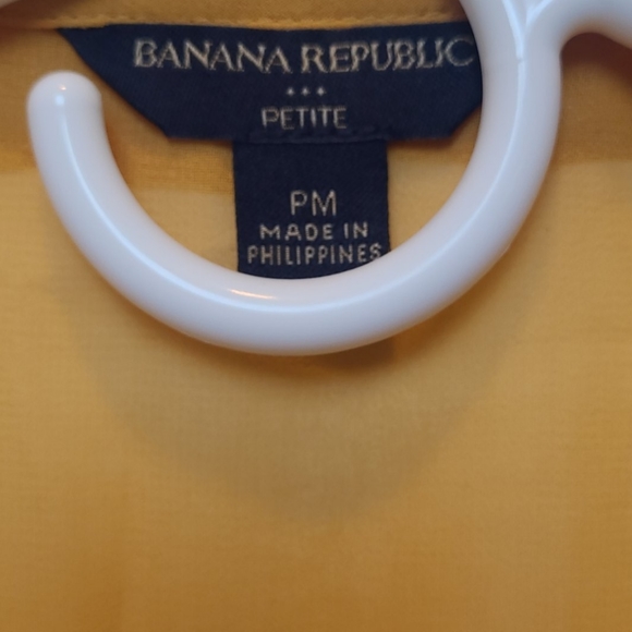 Banana Republic sheer top - Picture 2 of 8